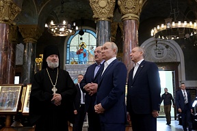Владимир Путин и Александр Лукашенко посетили Кронштадт Владимир Путин и Александр Лукашенко посетили Кронштадт