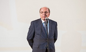 Посол России в Молдове Олег Васнецов поздравляет с Международным женским днем!