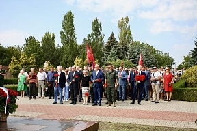 ПОСОЛ РОССИИ ПРИНЯЛ УЧАСТИЕ В МЕРОПРИЯТИЯХ ПО СЛУЧАЮ 79-ОЙ ГОДОВЩИНЫ ОСВОБОЖДЕНИЯ МОЛДОВЫ ОТ ФАШИЗМА
