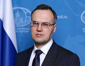 Статья директора Департамента внешнеполитического планирования МИД России А.Ю.Дробинина «Образ многополярного мира. Цивилизационный фактор и место России в формирующемся миропорядке», журнал «Россия в глобальной политике»